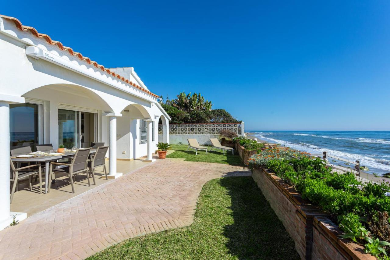 Villa con encanto en primera línea de Mar Marbella Exterior foto