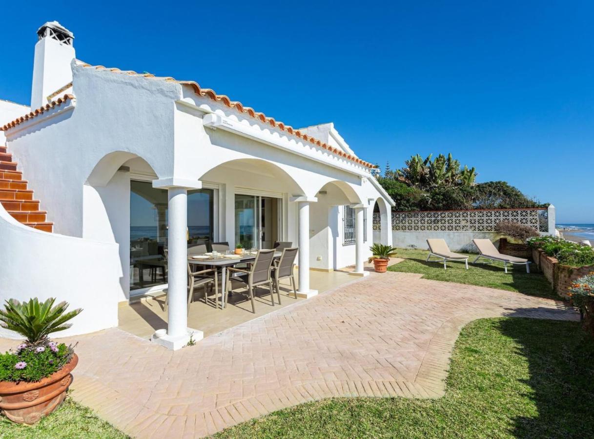 Villa con encanto en primera línea de Mar Marbella Exterior foto